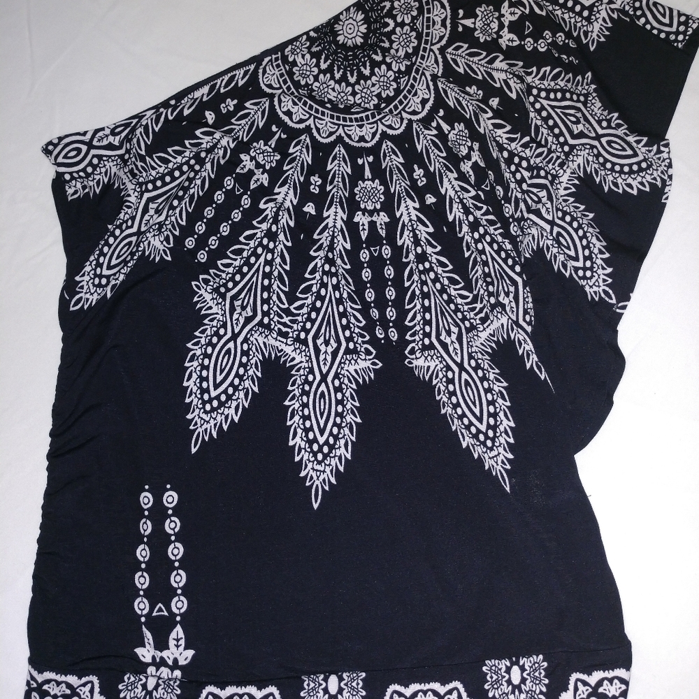 One shoulder top (Studio Y)